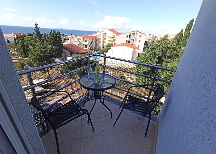 Apartment Sky